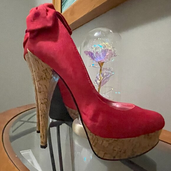 BEBE Red Kahlilia Platform Heel, Size 10 - Picture 4 of 7